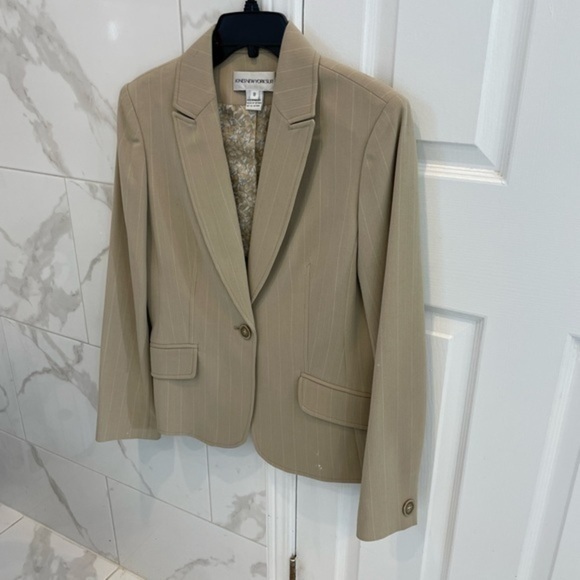 Jones New York Beige Pin Striped Blazer With Floral Print Lining - Picture 3 of 11